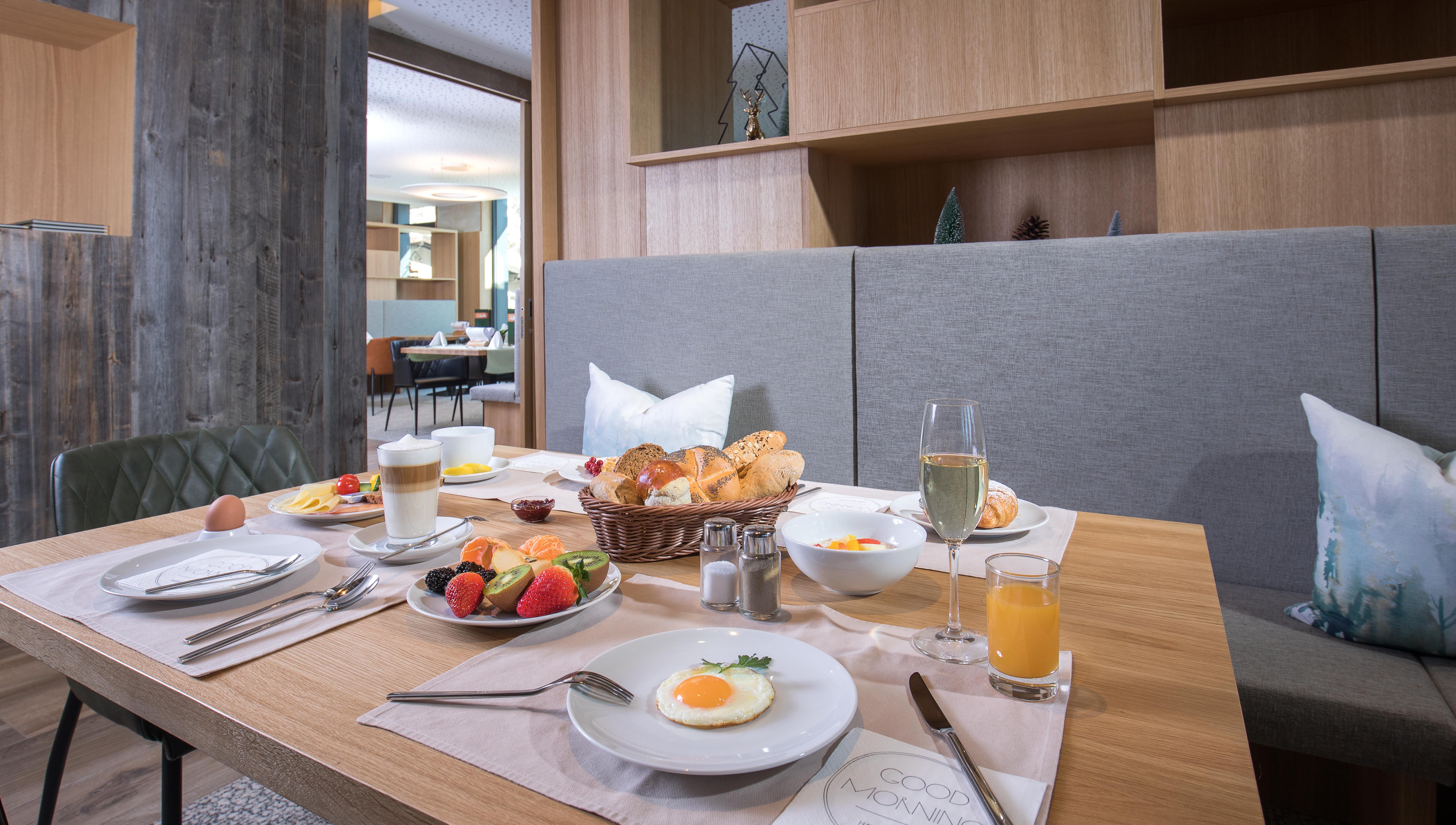 Hotel Der Waldhof Цел ам Зее Екстериор снимка
