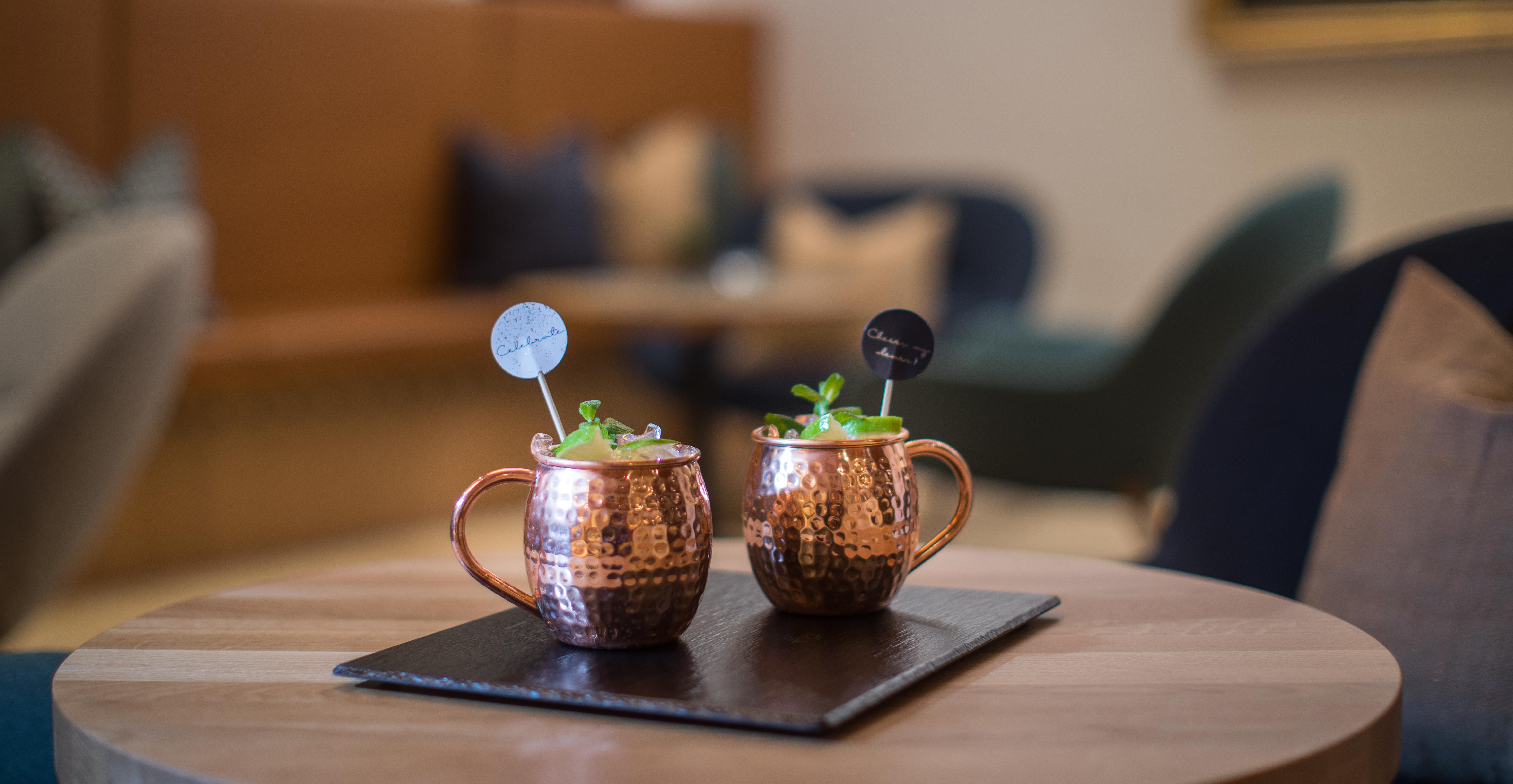 Hotel Der Waldhof Цел ам Зее Екстериор снимка